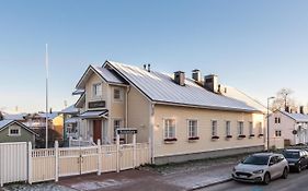 TurusenSaha Guesthouse